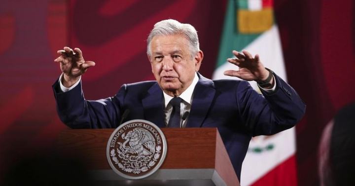 AMLO asegura que cumplirá con sistema de salud universal y gratuito