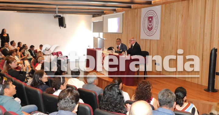 Inaugura La Uatx Auditorio Del Centro De Investigaci N Educativa