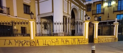 Basílica de la Macarena pintarrajeada en el 2019 por grupos de fanáticos